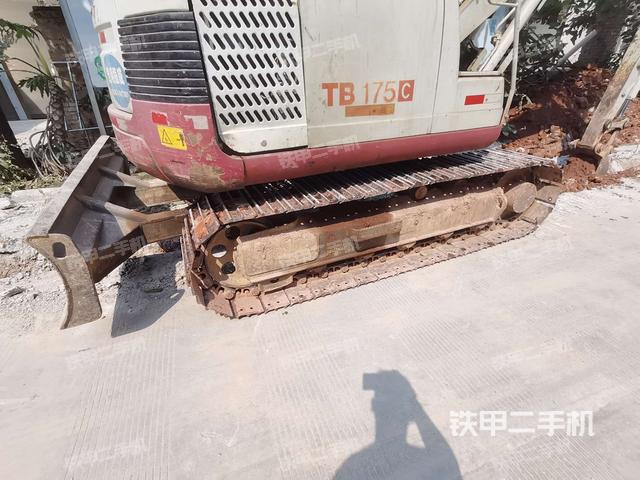 左侧履带整体 (行走机构) 左侧履带整体 (行走机构)