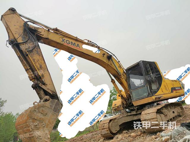 厦工XG821挖掘机