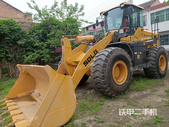 山东临工L955F装载机