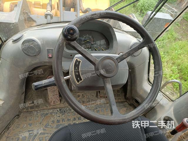 仪表盘（驾驶室部分）