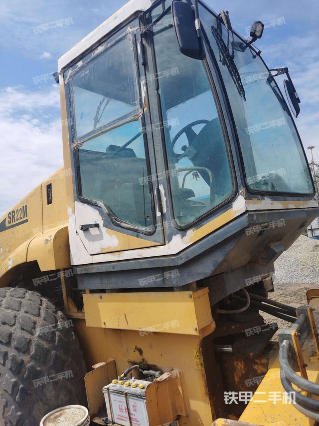 驾驶室正侧（驾驶室/操作室）