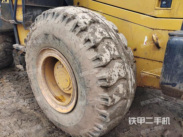 右后轮(行走机构) 右后轮(行走机构)