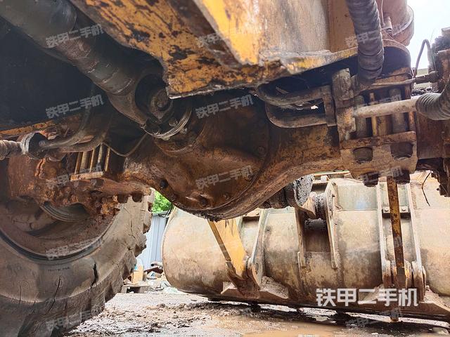 前驱动桥(液压/传动系统) 前驱动桥(液压/传动系统)