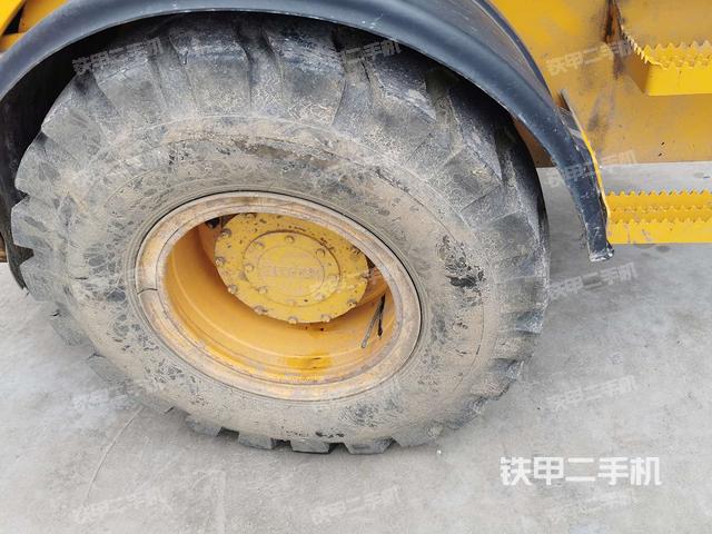 右后轮（行走机构）