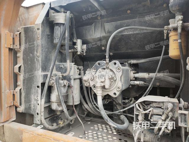 液压泵斜45 右(大件舱室) 液压泵斜45 右(大件舱室)