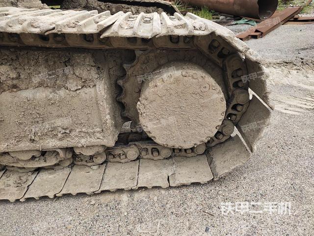 右驱动轮(行走机构) 右驱动轮(行走机构)