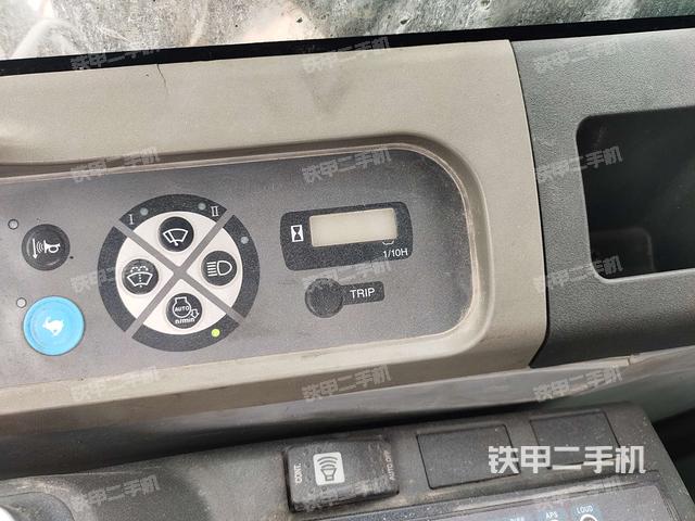 小时表(驾驶室部分) 小时表(驾驶室部分)