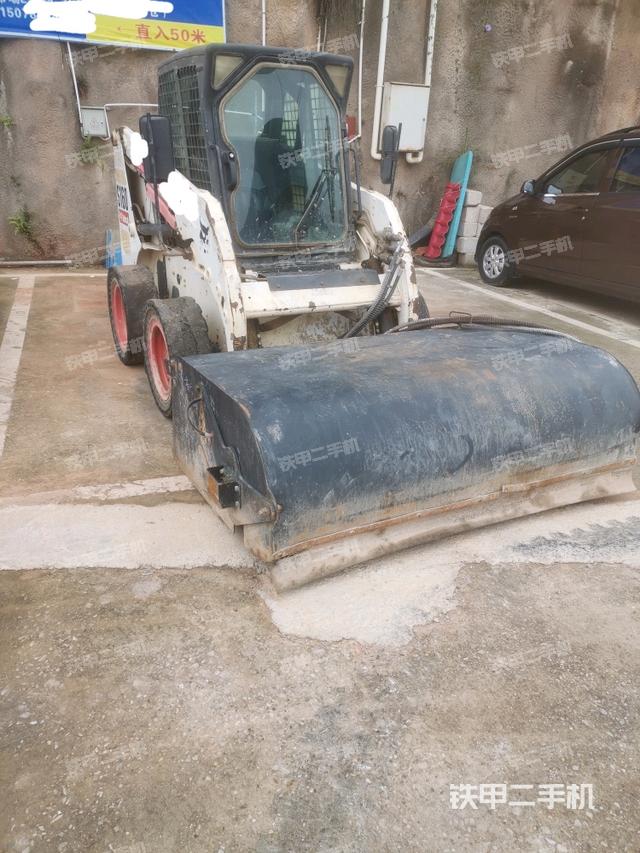山猫S160滑移装载机