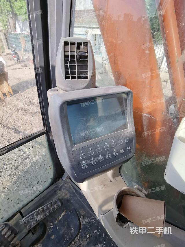 显示屏 （驾驶室部分）