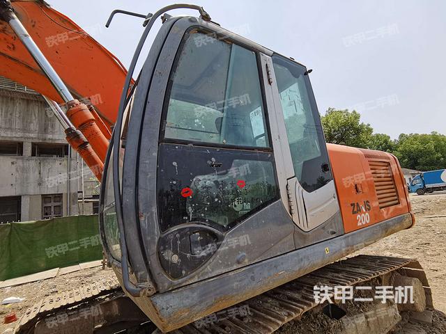 驾驶室左前45度（驾驶室部分）