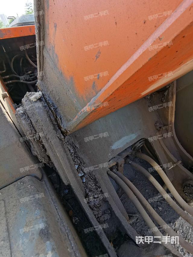 大臂根部 斜视（工作和回转装置）