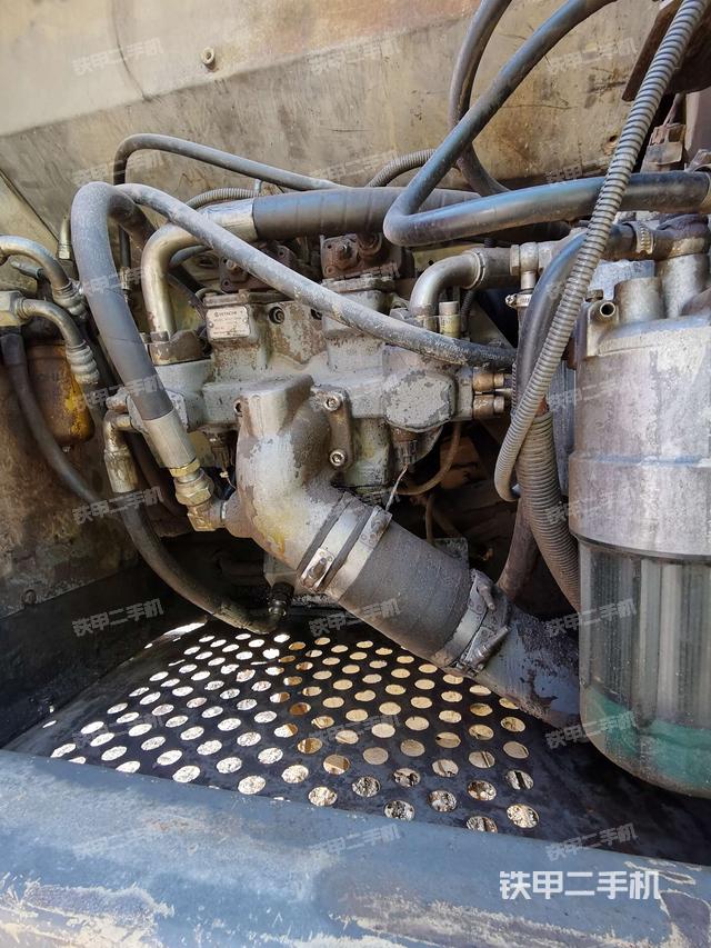 液压泵斜45 右（大件舱室）