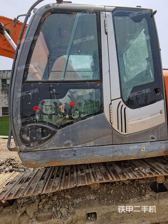 驾驶室正侧（驾驶室部分）