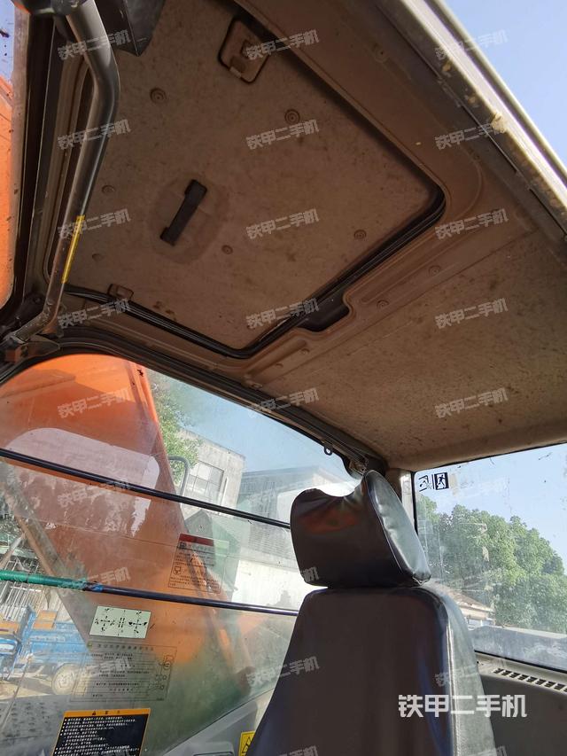 顶棚整体（驾驶室部分）