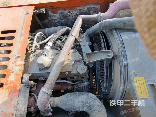 发动机室（上车部件）