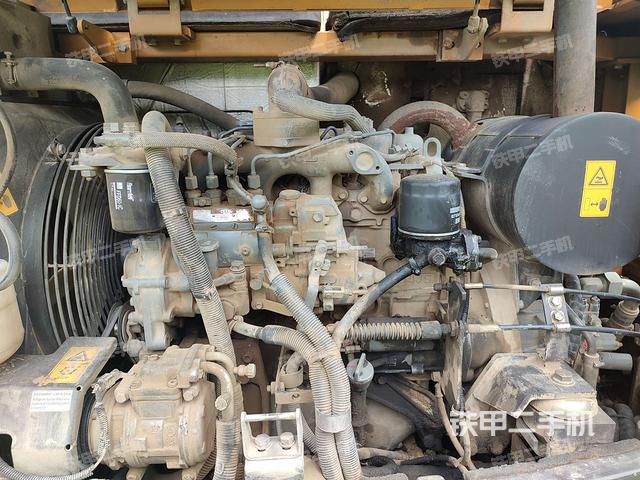 发动机室（上车部件）