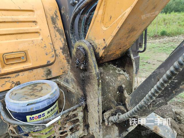 大臂根部 斜（工作和回转装置）