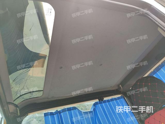 顶棚整体（驾驶室部分）