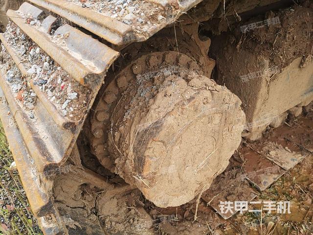 右驱动轮(行走机构) 右驱动轮(行走机构)