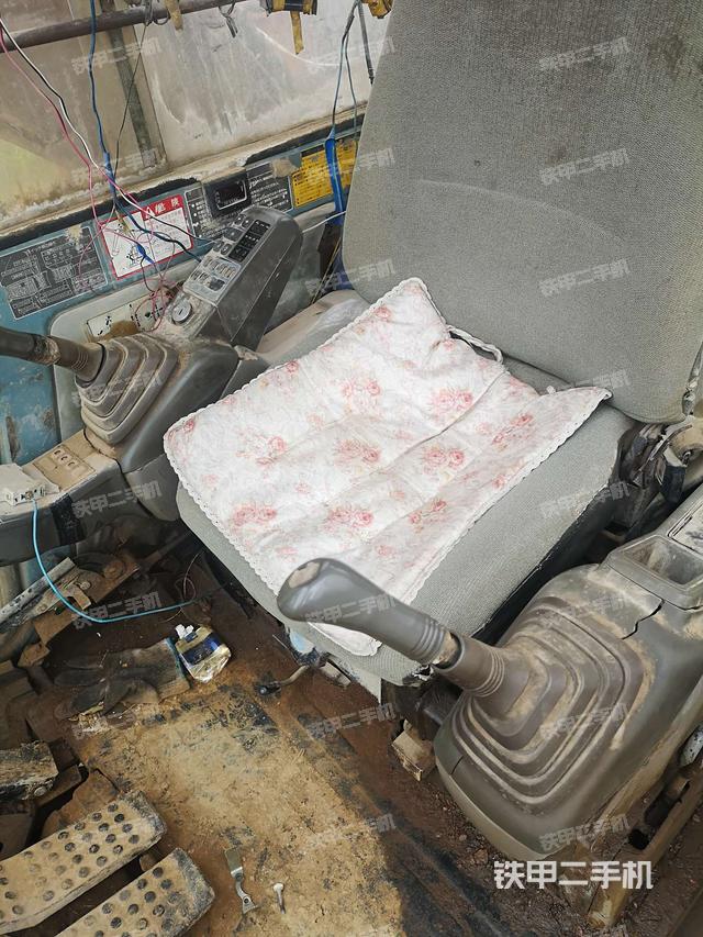 小时表(驾驶室部分) 小时表(驾驶室部分)