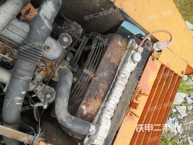 水箱+风扇特写(上车部件) 水箱+风扇特写(上车部件)