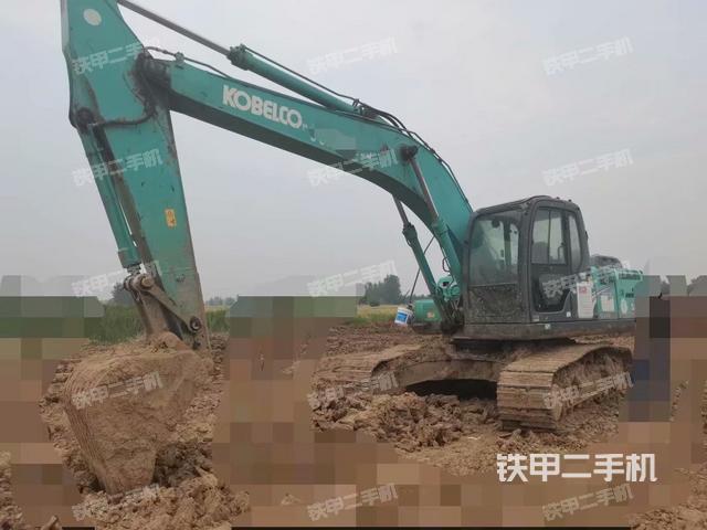 神钢SK210LC-8挖掘机