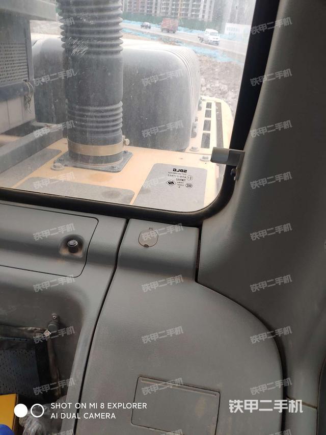 后窗玻璃角标(驾驶室部分) 后窗玻璃角标(驾驶室部分)