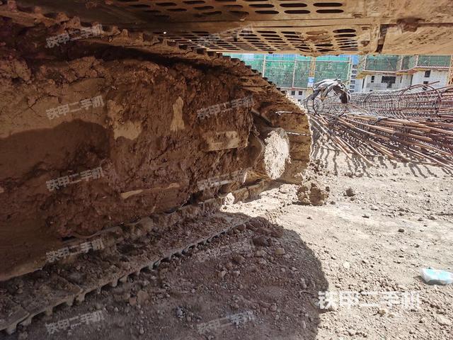 左驱动轮/左后轮(行走机构) 左驱动轮/左后轮(行走机构)