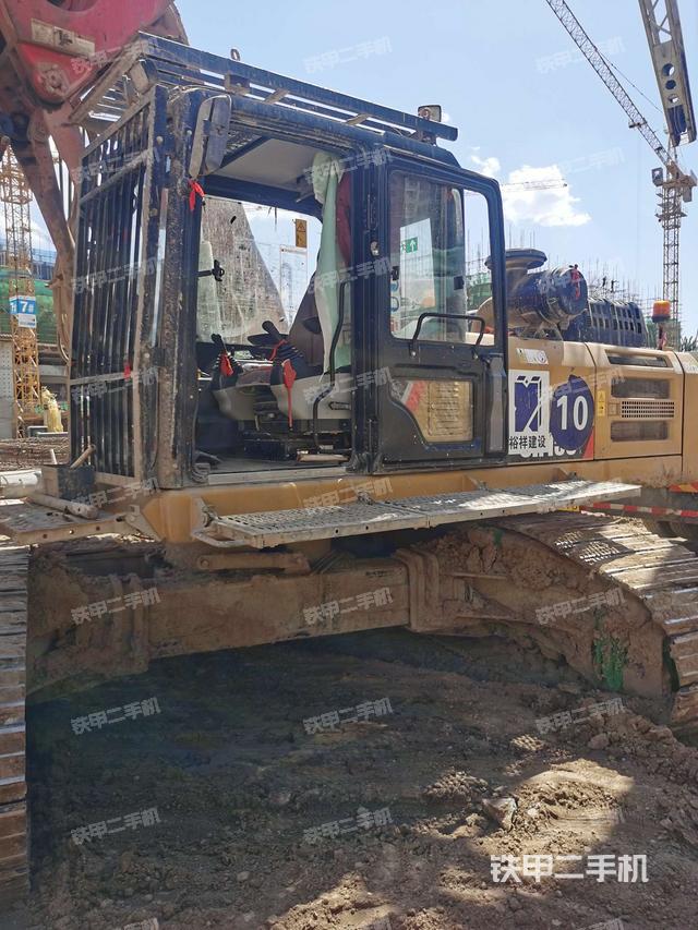 驾驶室顶部(驾驶室/操作室) 驾驶室顶部(驾驶室/操作室)