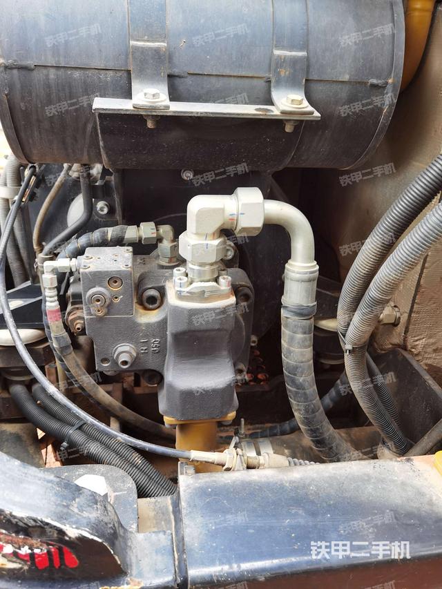 抚州市二手三一重工sy55c挖掘机-电瓶实拍图-208