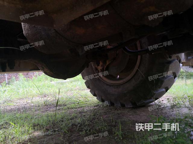 前驱动桥(液压/传动系统) 前驱动桥(液压/传动系统)