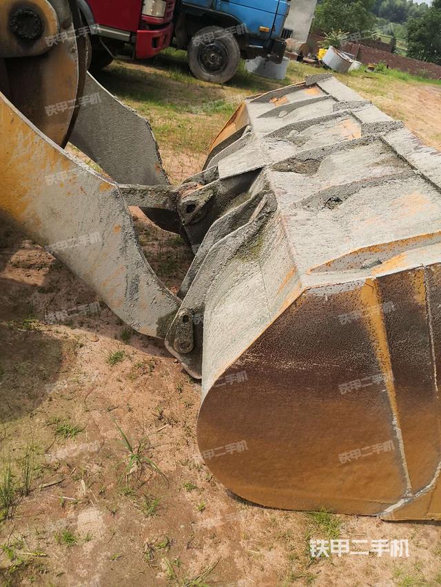 铲斗后45°(工作装置) 铲斗后45°(工作装置)