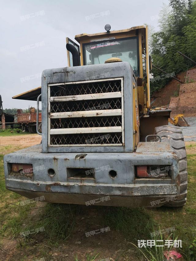 正后方(整机外观) 正后方(整机外观)