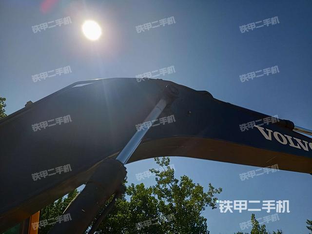 大臂整体 右侧（工作和回转装置）