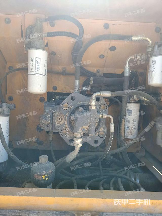 液压泵室（大件舱室）