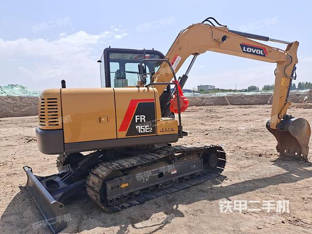 雷沃重工fr75e2挖掘机