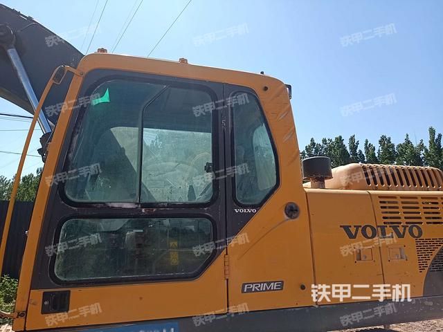 驾驶室正侧（驾驶室部分）