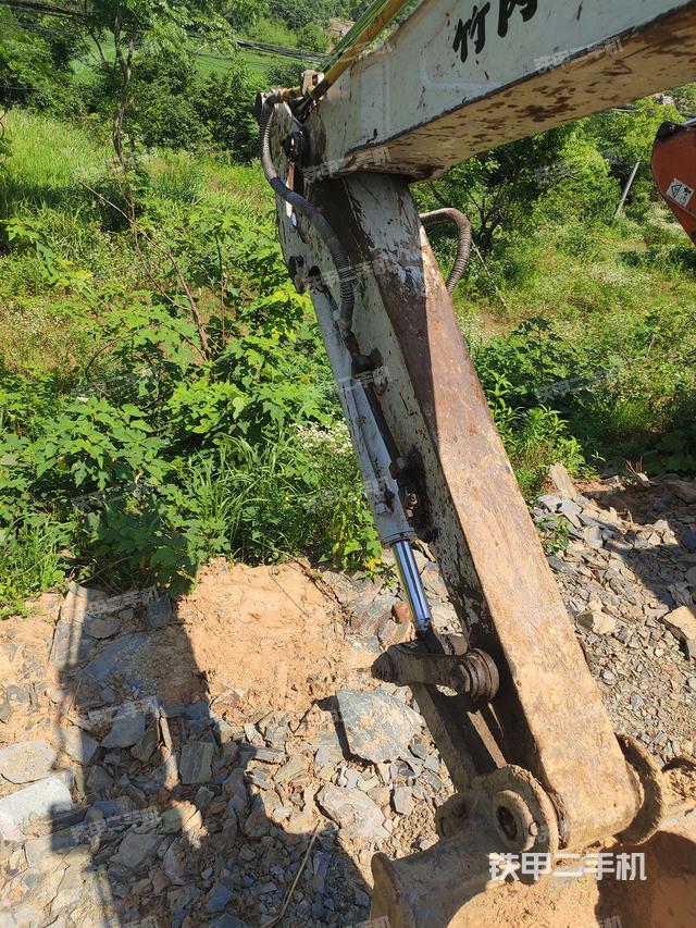 小臂整体左后（工作和回转装置）