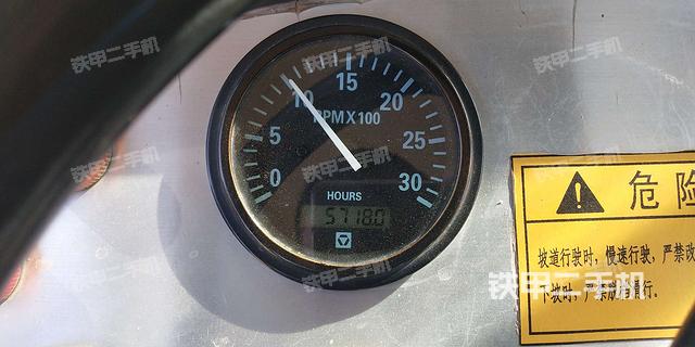 小时/里程表(驾驶室/操作室) 小时/里程表(驾驶室/操作室)