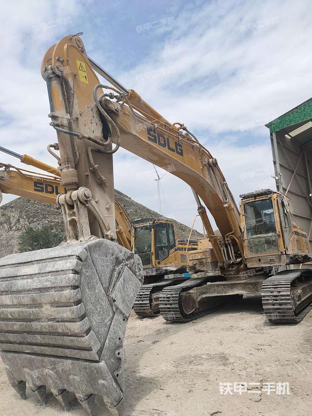 山东临工e6400f挖掘机