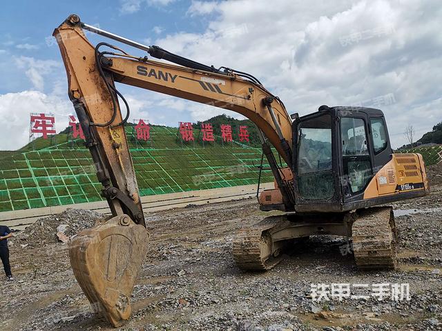 三一重工SY135C挖掘机