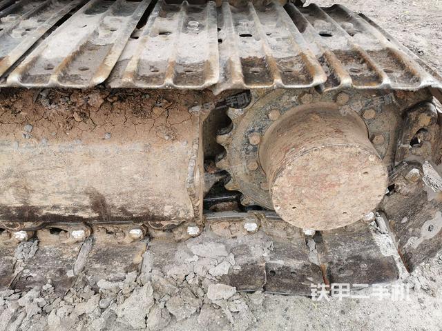 左驱动轮（行走机构）