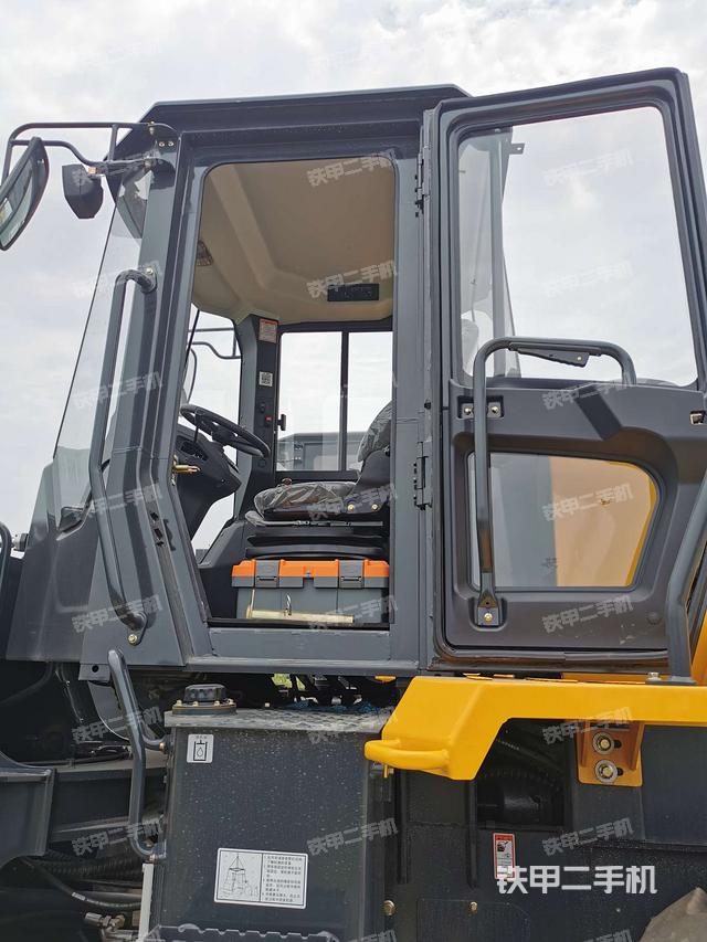 柳工clg855n装载机