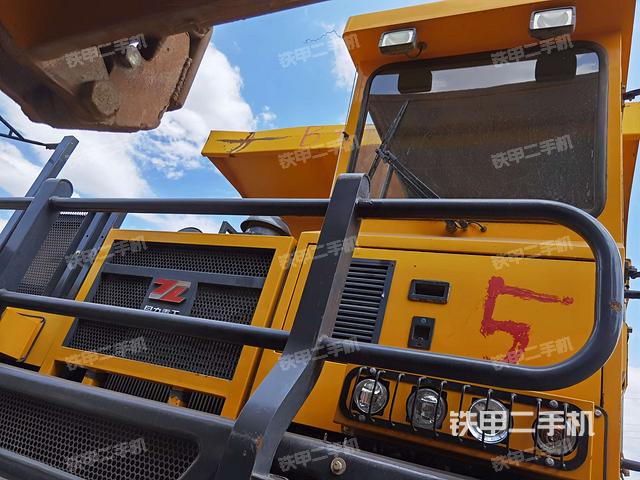 乌海市二手同力tl875非公路自卸车-驾驶室正侧实拍图-143