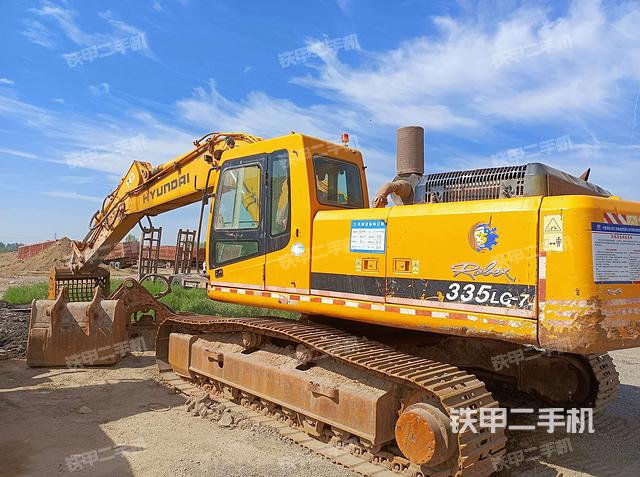 现代r335lc7挖掘机