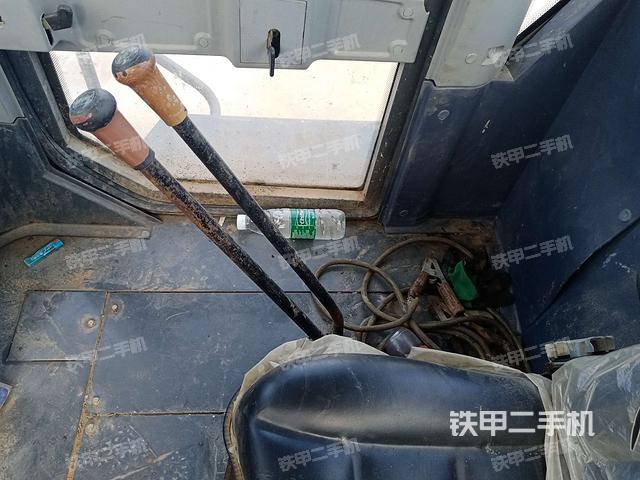 操作杆  档位（驾驶室部分）