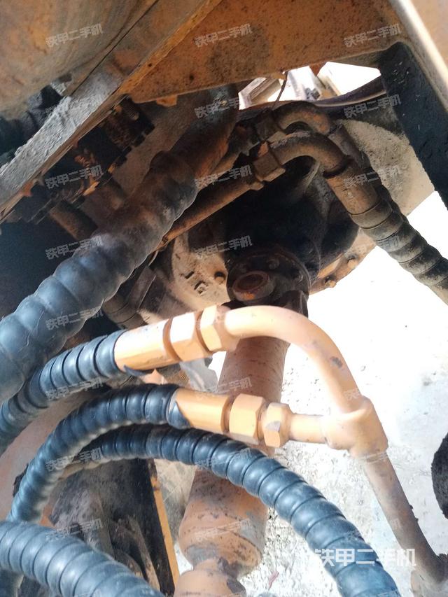 前驱动桥（液压/传动系统）