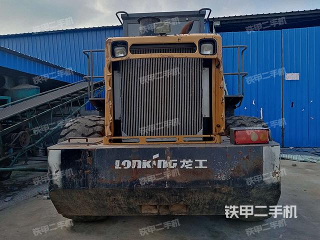 正后方（整机外观）