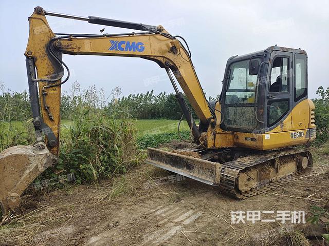 徐工XE60D挖掘机