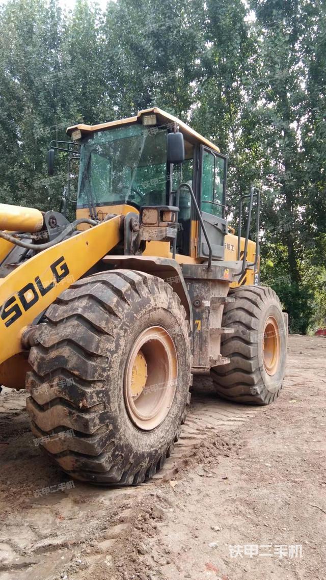 山东临工lg953装载机